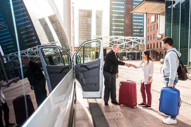 Santo Domingo Airport (SDQ) Departure Transfer (Santo Domingo City to Airport) - The Drive: Timing, Traffic, and Why 30 Minutes Is Not Always 30