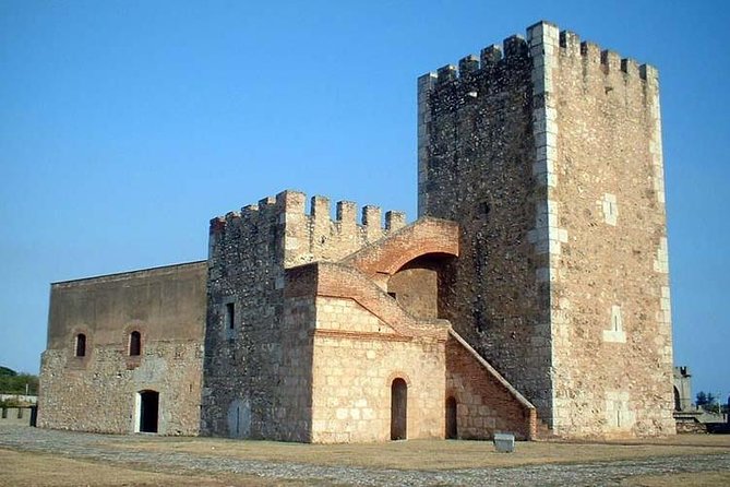 Santo Domingo City - Full Day All Inclusive Tour - Las Damas Street and the Columbus Beacon: walking for the payoff