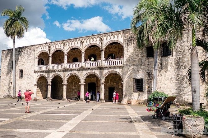 Santo Domingo Sightseeing Tour - Three Eyes National Park caves: the one stop that feels different