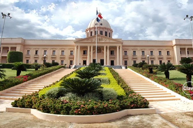 Santo Domingo Sightseeing Tour - Monasterio de San Francisco ruins and Calle El Conde