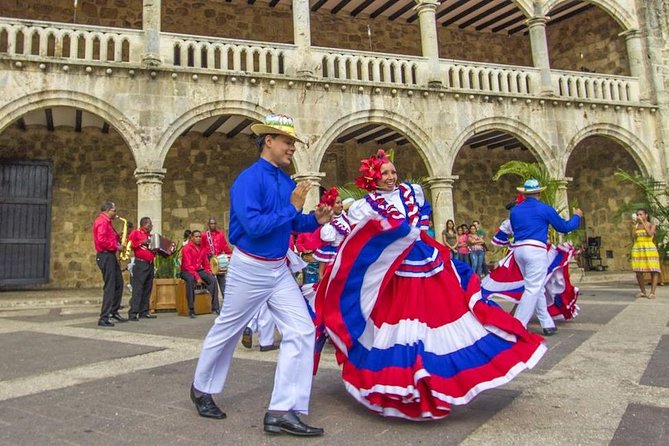 Santo Domingo Tour From Punta Cana - Zona Colonial, Los Tres Ojos - Buffet Lunch and Gift-Shop Time in Santo Domingo