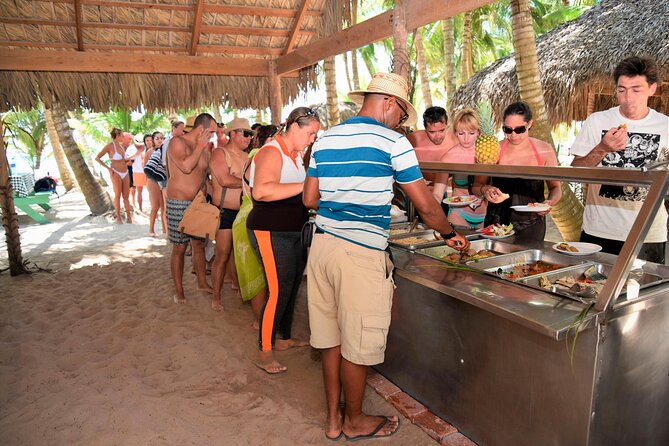 Saona Island Day Trip with Lunch, Transportation and Drinks - Saona Island in one long, well-timed day from Bayahibe