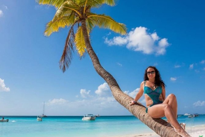Saona Island Discovery - The beach buffet lunch and included drinks: a stress-free midday reset