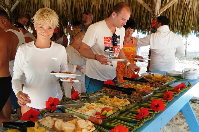 Saona Island Full Day Excursion from Punta Cana - Guides and crew: what good ones do for you