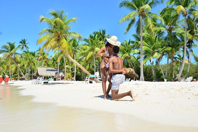 Saona Island Punta Cana - Piscina Natural Saona: starfish photos and the reality of shallow water