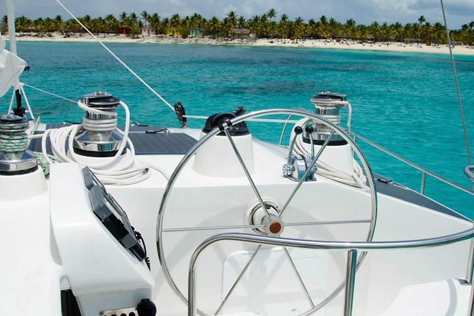 Saona Island small group and relax - luxury catamaran - On-Board Food and Drinks: The Real Value Behind “Luxury”