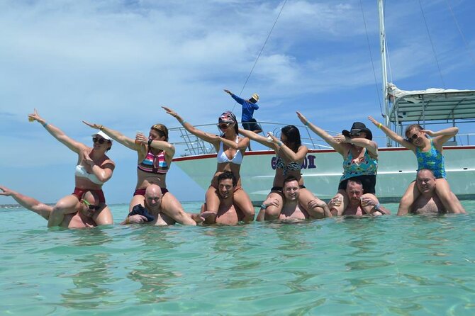 Saona Island Tour Catamaran Buffet Lunch & Full Day Trip - Punta Cana to Bayahíbe: The Morning Logistics