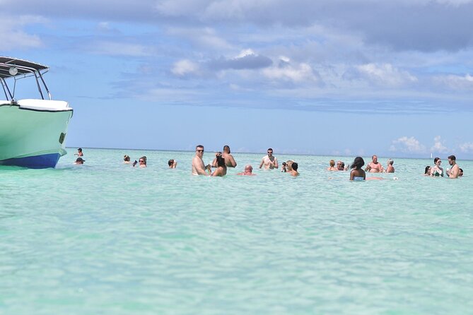 Saona Island Tour in Punta Cana - Your full 10-hour plan from Punta Cana: what happens when