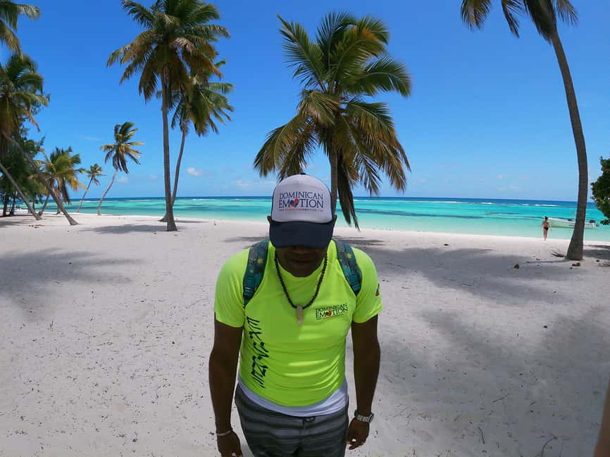 Saona Special Tour: Four Beaches & Canto Experience - Canto de la Playa: The Beach You Want When You Hate Crowds