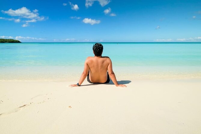 Saona VIP 3 Beaches, Natural Pool & Mano Juan Turtle Sanctuary - Getting There from Punta Cana: Bus pickup and motomaran transfer