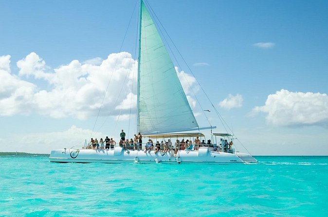 Saône Deluxe Platinum Island - The Gourmet Lunch: Paella, Lasagna, and Open-Bar Ease