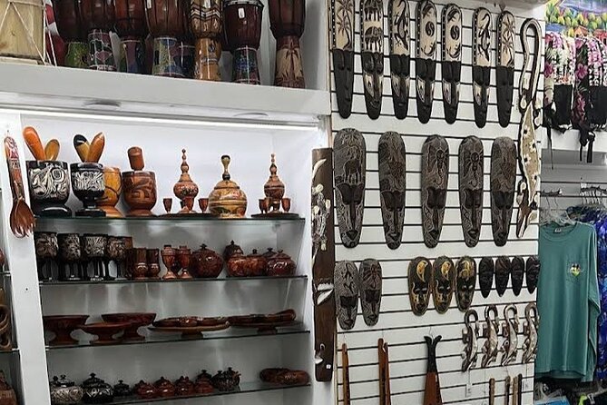 Shopping or souvenirs in Plaza Bávaro - Pickup and timing: the part that matters most