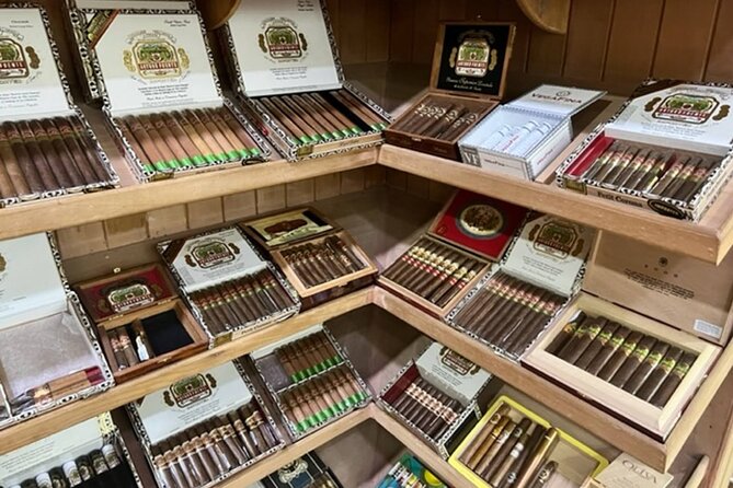 Shopping Tour Punta Cana Larimar Chocolate Cigar Factory souvenir - Don Lucas at Bella Mare Store: What the Cigar-Making Look Includes