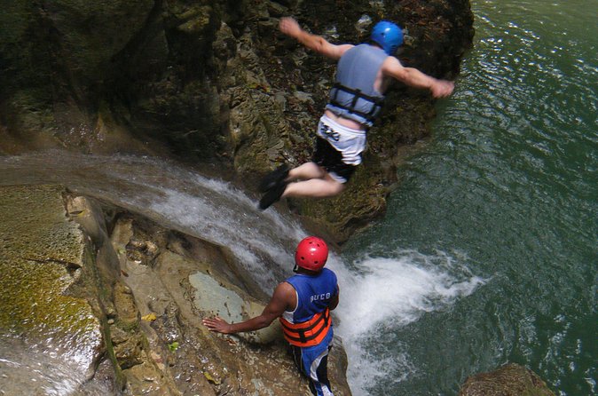 Shore Excursion: Quick Zip and Waterfalls of Damajagua Adventure - Lunch at the Country House Bar: Simple Dominican Fuel