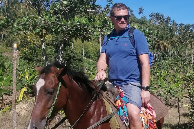 Short Excursion horseback riding tours on the beach and mountain - Riding Cabarete Beach Air to Mountain-Edge Views