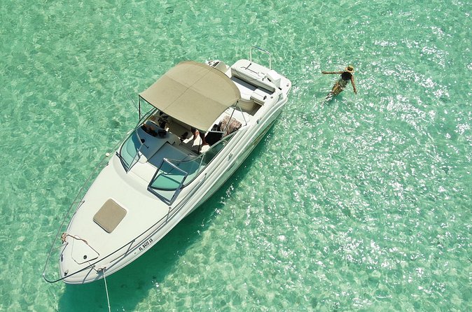 Snorkel & Sandbar on Private Searay Yacht 25ft in Cap Cana Marina ,Punta Cana - Stop 1: Cap Cana Marina before you hit Juanillo’s sandbar