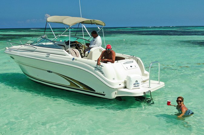Snorkel & Sandbar on Private Searay Yacht 25ft in Cap Cana Marina ,Punta Cana - The boat ride: smooth, friendly crew, and a pace that fits real life