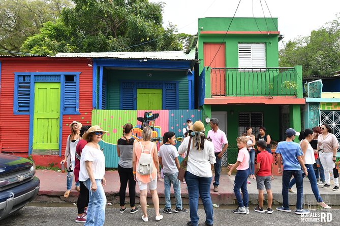 Street art walking tour in Santiago (art walk) - Quick hits before you go