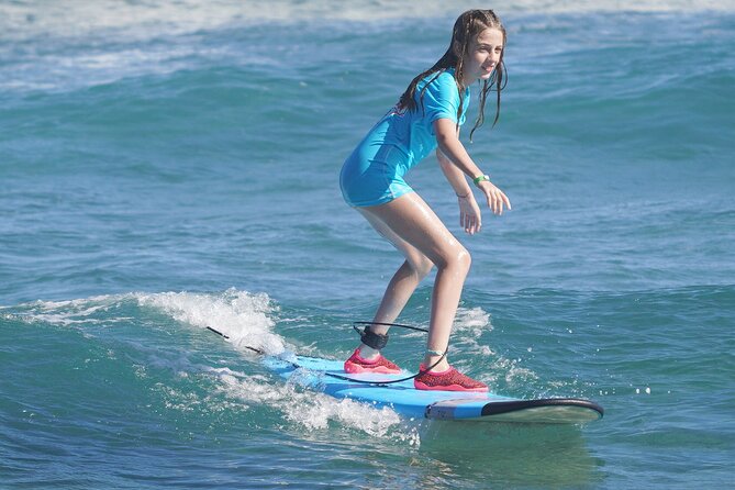 Surfing lesson at beautiful beach Playa Encuentro - What happens during the lesson (and how to use it well)