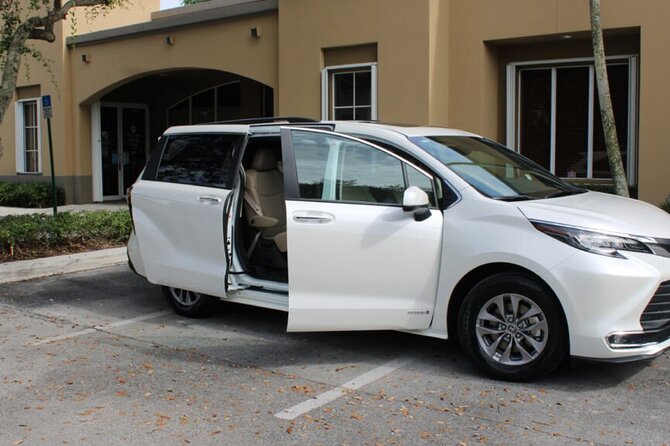 Taxi Hotels Punta Cana and Bavaro To Santo Domingo - Price per group: when $140 is a bargain