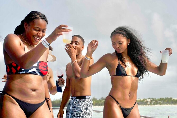 The Wildest Hip Hop Party Boat in Punta Cana Adults Only - Playa Los Corales Stop 1: Music, Drinks, and the First Momentum Hit