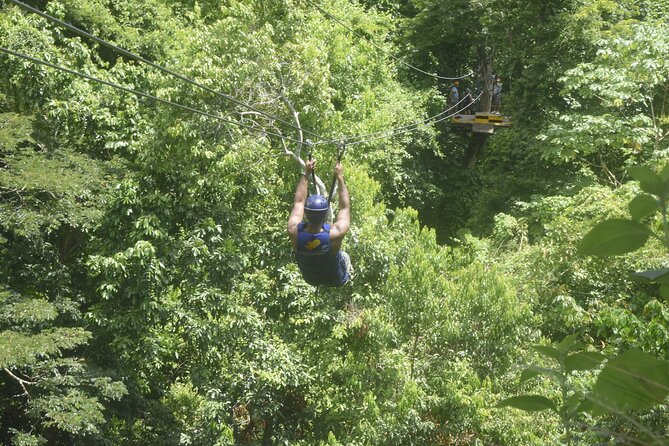 Tour to 7Waterfalls in Damajagua with Zip Line and Lunch Included - Timing and pickup: what to expect from the transport side