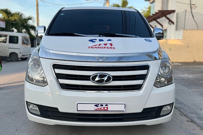 Transfer From or To Punta Cana Airport – Playa Nueva Romana - Finding Your Driver: Name Sign, Arrivals Area, and Lobby Timing