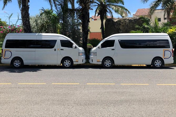 Transfer from Punta Cana Airport to Punta Cana & Bavaro - The Vehicle Experience: Newer Vans, A/C, Wi‑Fi, and Luggage Space