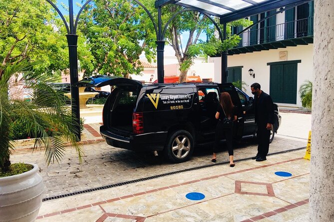 Transfers From Las America Airport AILA SDQ<=>To All Place at Punta Cana - Alcohol-on-request: nice touch, but budget for it