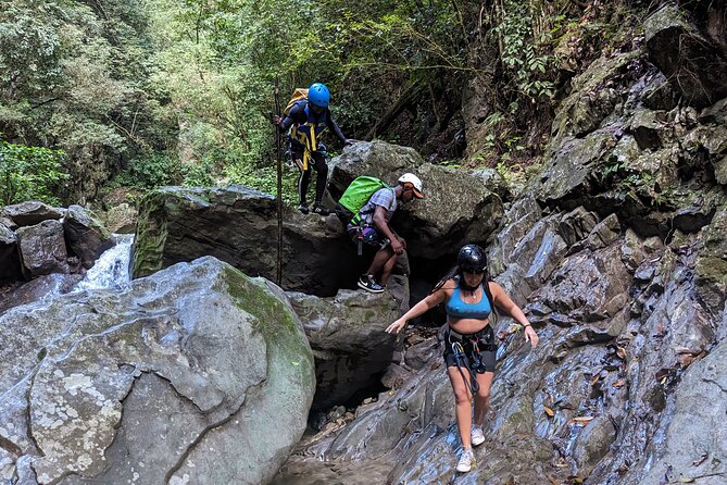 Trekking/rappelling waterfalls in Dominican Republic - Stop 2: Los Cacaos Breakfast Before You Get Wet