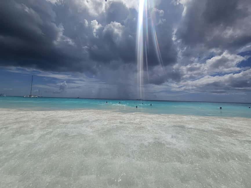 VIP tour to Saona Island by speedboat with a visit to paradise beaches - Cocktails, Beers, and the Rhythm of a Long Caribbean Day