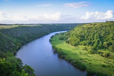 Visit To Altos de Chavón - The 8:00 AM Pickup and How the 3–4 Hours Unfold