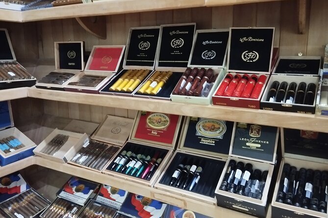 World Mart Souvenirs Store - Guided Tour - What to Wear and Bring (Based on a Real Guest Tip)