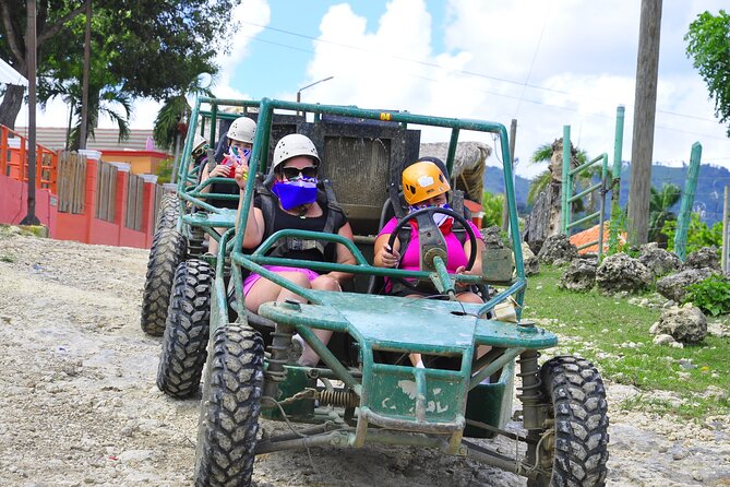 Zipline,Dune Buggy,Horse Riding - The country home stop: where the tour turns local
